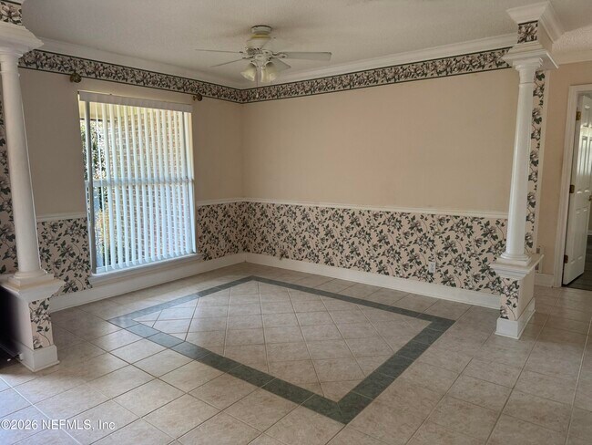 Photo - 577 Cody Dr