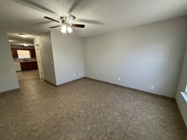 Photo - 3409 SW Victoria Pl Unit 3409 SW Victoria Pl Apt 2