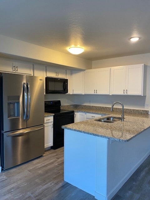 Photo - 2473 Wolcott Ave