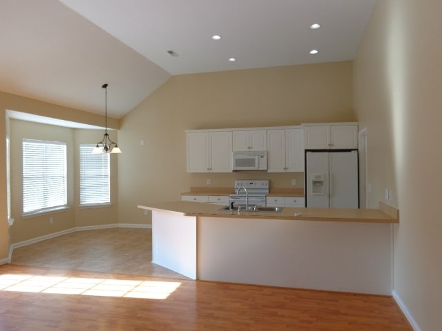 Photo - 315 Madrid Dr