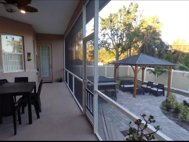 Photo - 309 Skylark Ln NW