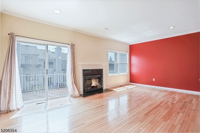33 Pinfold Ct