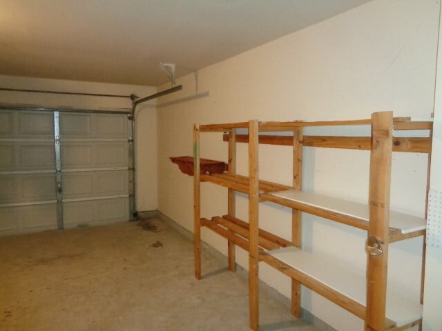 Building Photo - 30002 Saw Oaks Dr