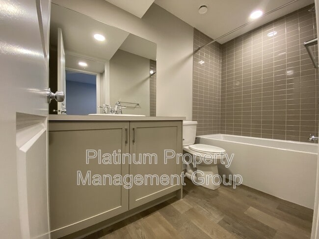 Photo - 165 Walcrest Blvd. SE