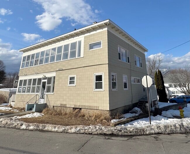 262 Oak Hill Rd Unit 1R
