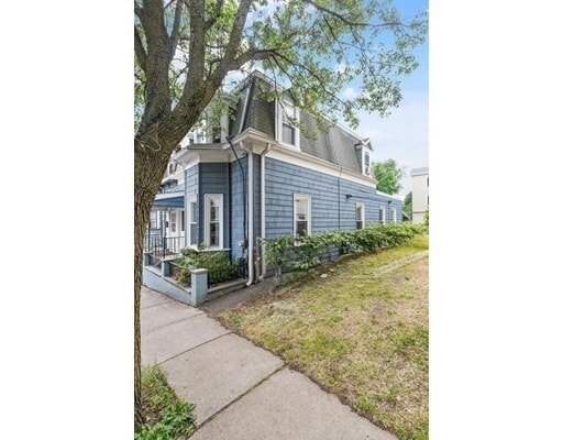 Building Photo - 53 Franklin St Unit S