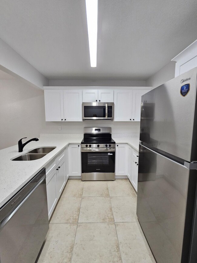 Photo - 1681 Balfour Point Dr Unidad A