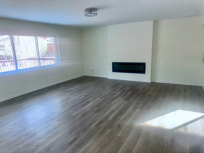 Photo - 15119 Meadow Ln