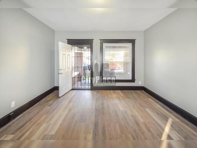 Photo - 117 N Euclid Ave