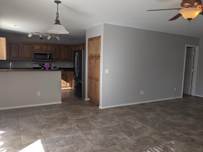 Photo - 1711 W Wilson Ave