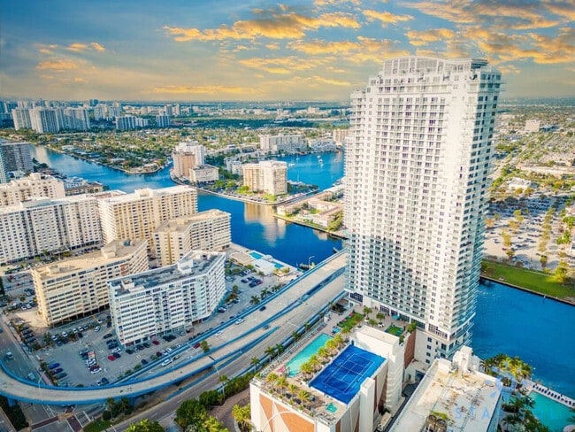 4010 S Ocean Dr Unidad SI FL20-ID1227249P