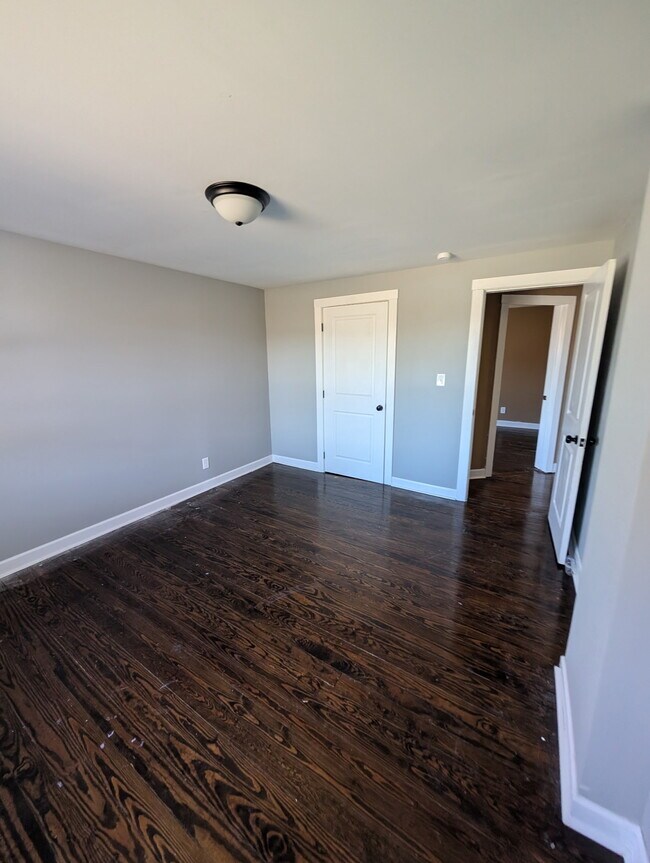 Photo - 1603 Industrial Loop Rd