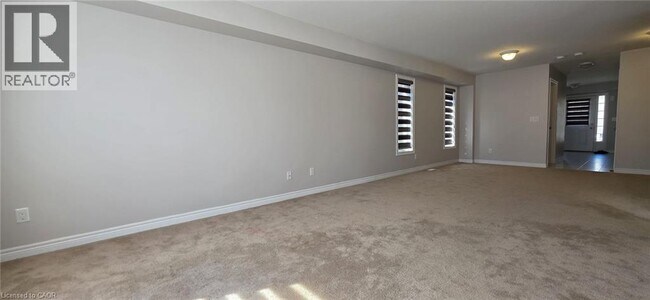Photo - 33 Freer Dr