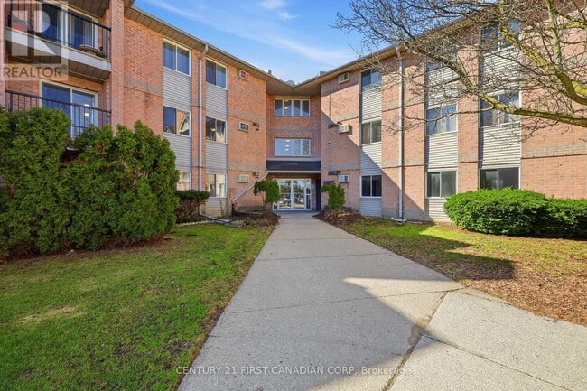 Photo - 2228 Trafalgar St Unit 201