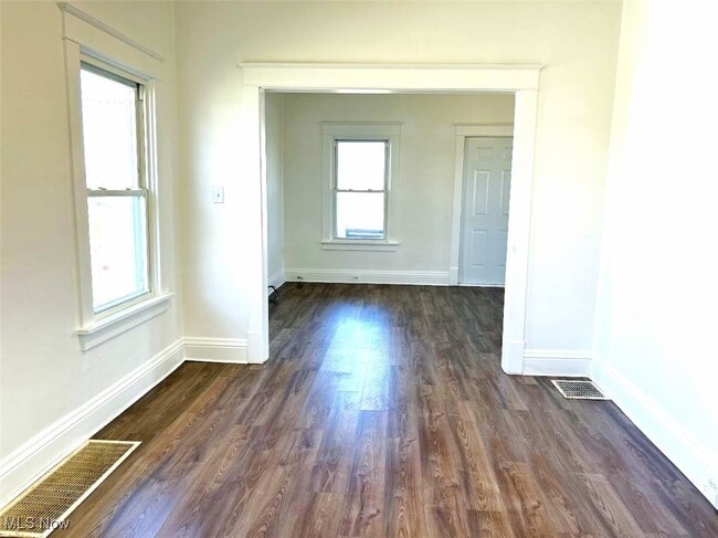 Photo - 2454 Cleveland Ave