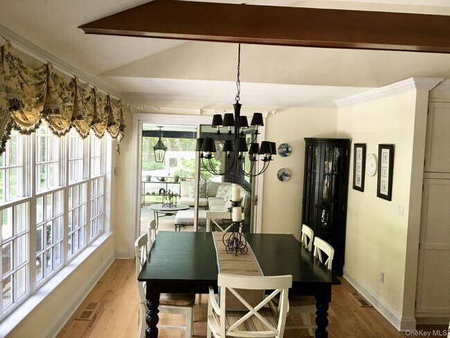 Photo - 9 Cedar Hill Rd