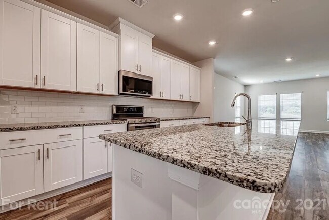 Photo - Room in Townhome on Tears Ln
