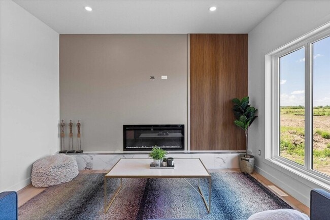 Photo - 1812 155 Ave NW