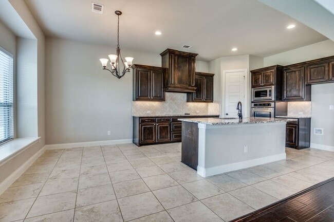 Photo - 830 Cross Creek Ct