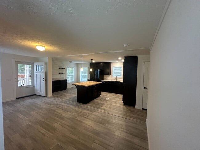 Photo - 5222 Greenwich Rd