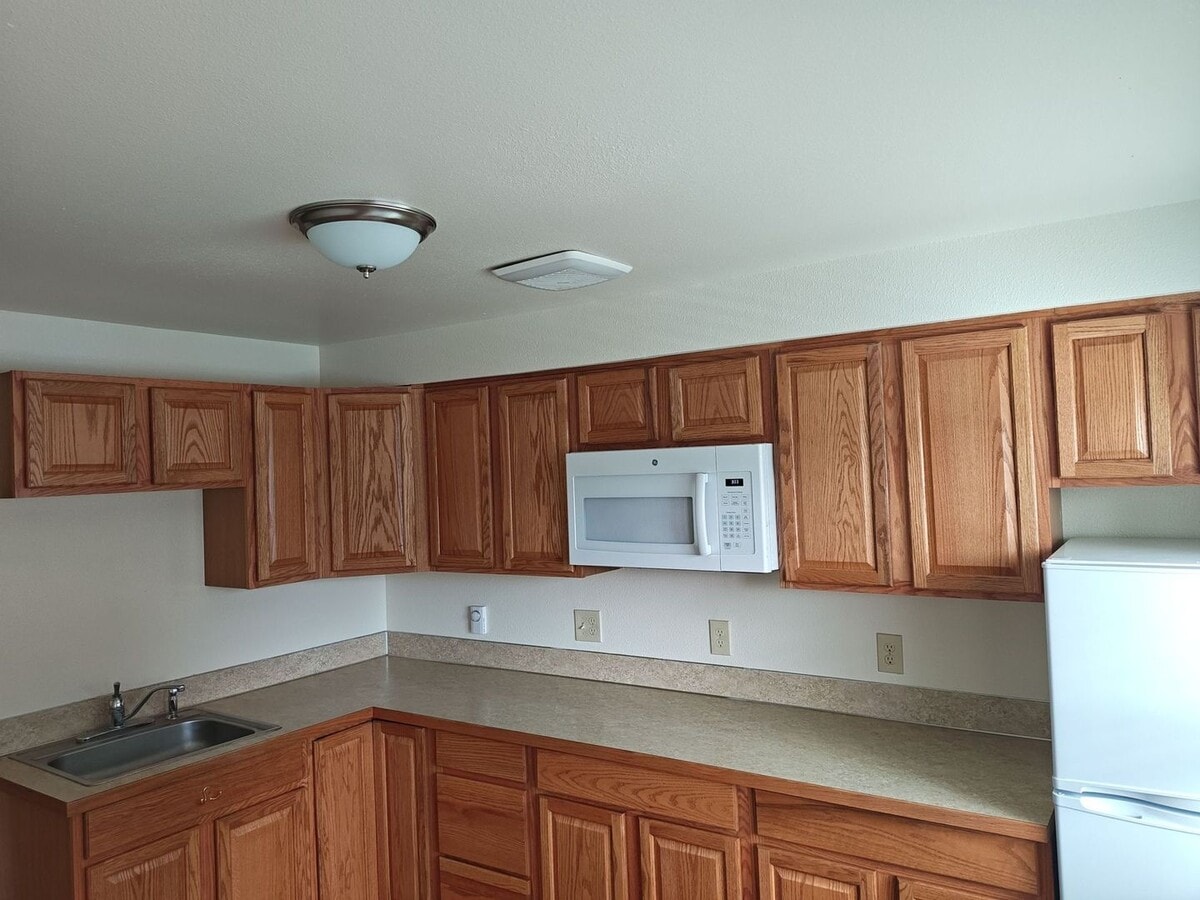 Photo - Studio! Unit 215B