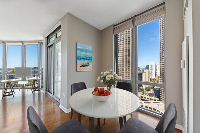 Photo - 125 S Jefferson St Unit 1902