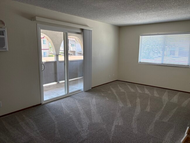Building Photo - 5581 Sonoma Dr Unit C