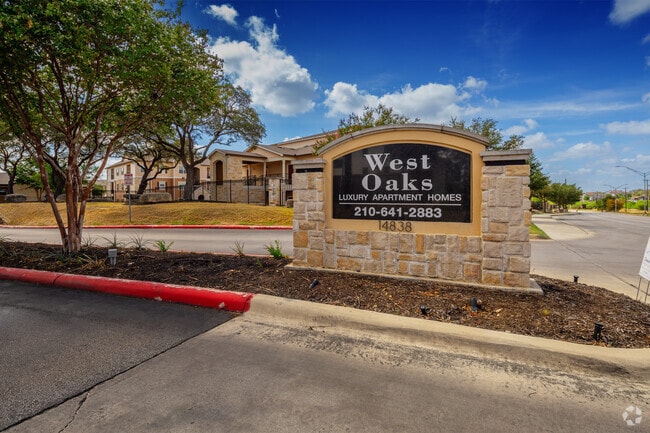 Building Photo - West Oaks Rental