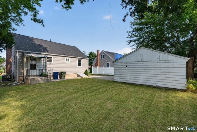 Photo - 11 Stratfield Pl