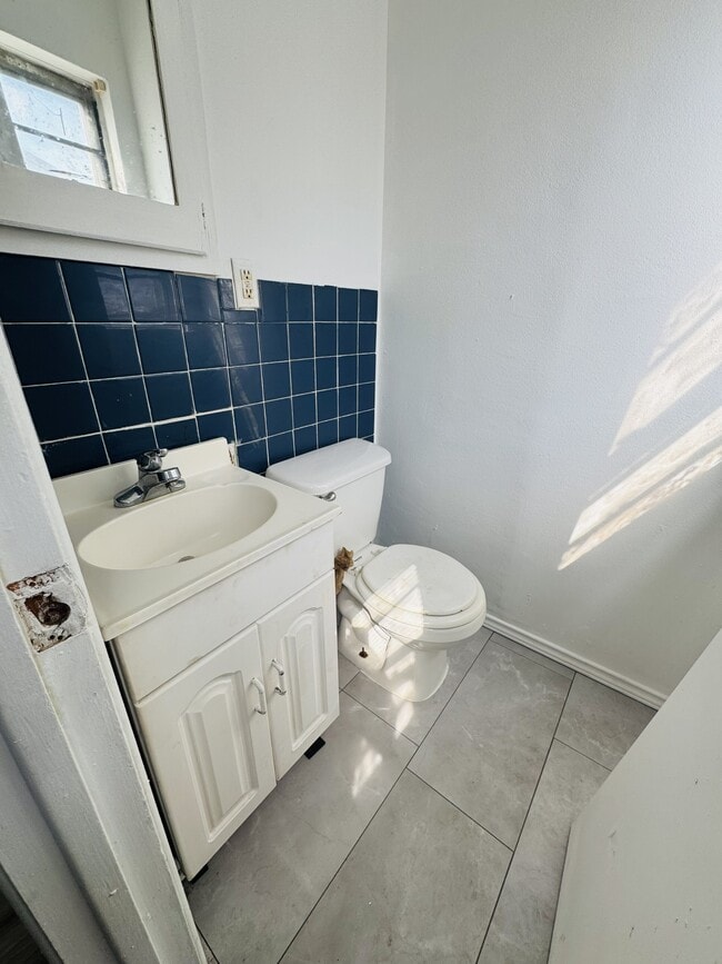 Photo - 1807 Westcliff Dr