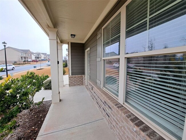 Photo - 512 Hinton Farm Wy.