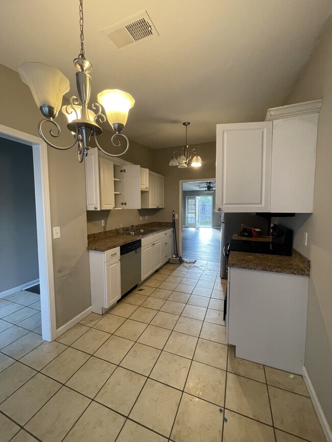 Photo - 653 Two Notch Rd