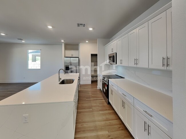 Photo - 8182 Winterfell Peak Ave