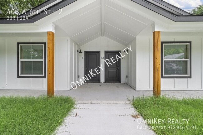 Photo - 408 W 6th St Unit 2