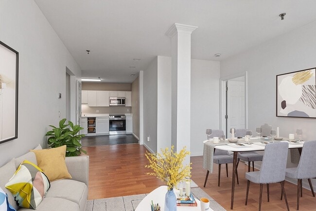 Building Photo - 57 Washington St Unit 3D Rental