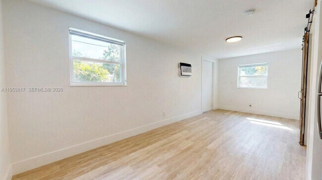 Photo - 128 NW 53rd St Unidad C