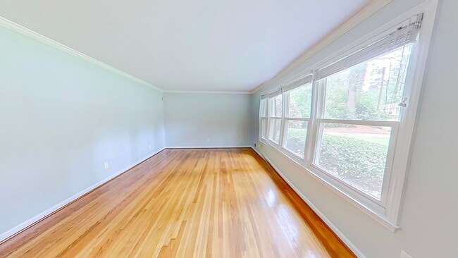 Photo - 3105 Sussex Rd