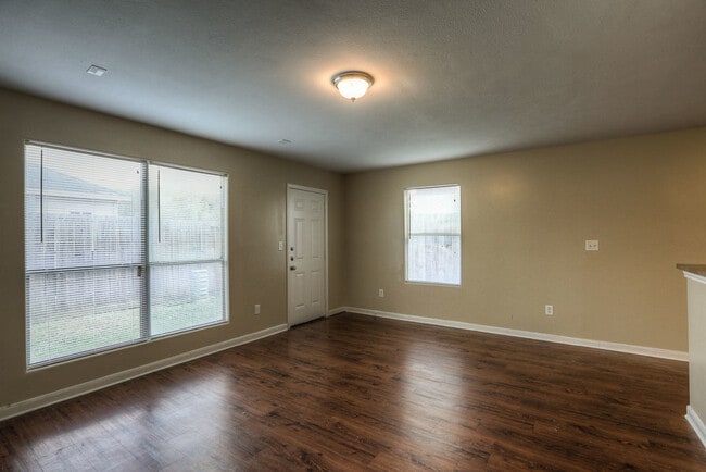 Photo - Beautiful Pine Landing Townhomes