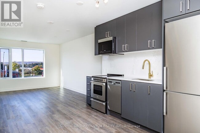 Photo - 8010 Derry Rd Unité 207