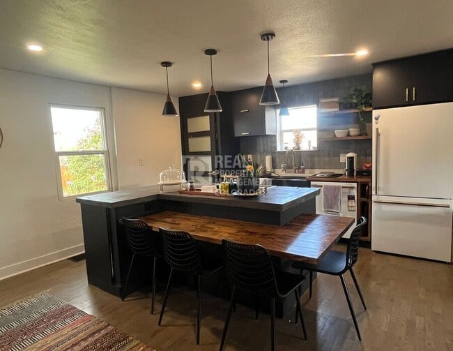 Photo - 108 Walnut St