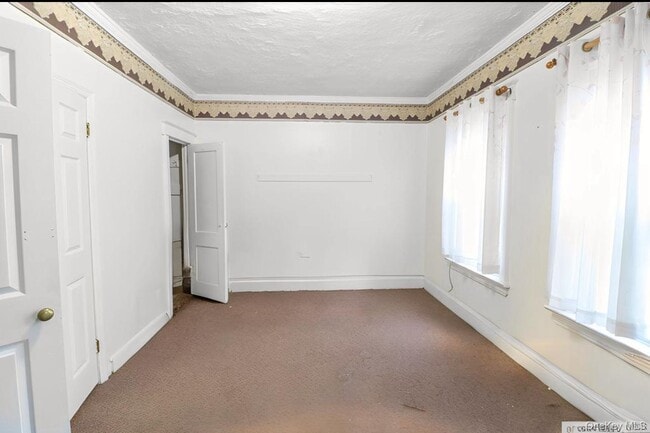 Photo - 1643 Lurting Ave