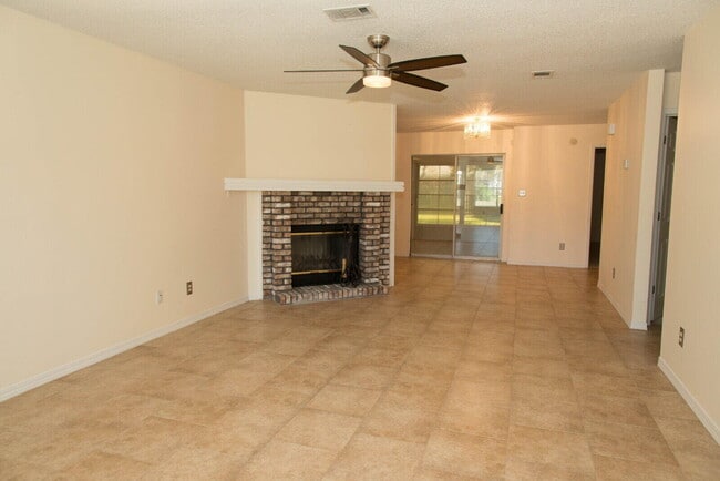 Photo - 143 Palmetto Ave