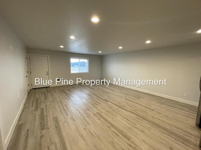 Photo - 170 Opal Ct Unidad 2