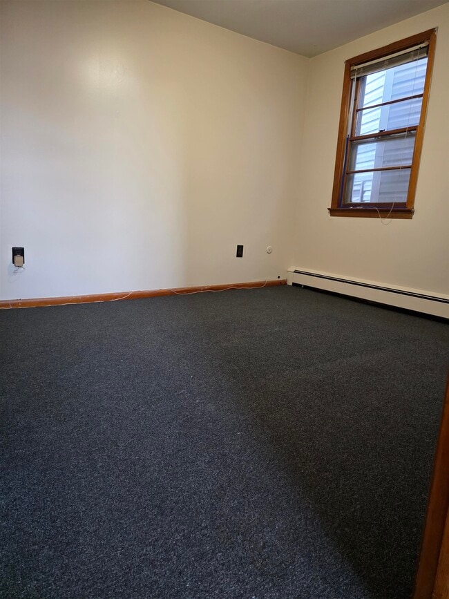 Photo - 229 Griffith St