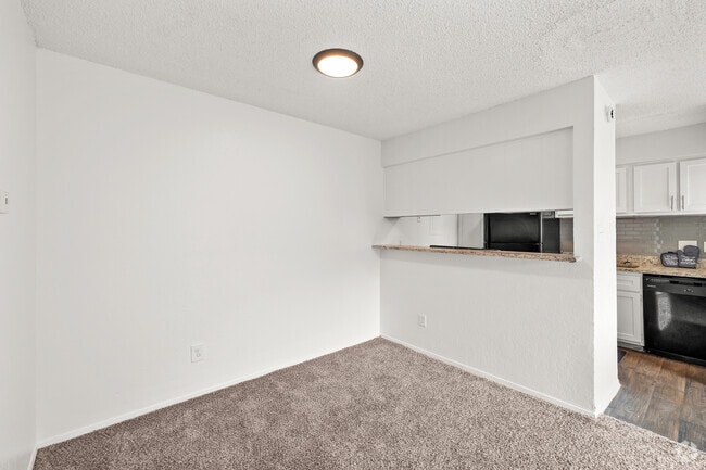 2BR, 1BA - 776SF - Dining Room
