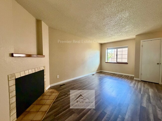 2427 Split Rock Dr Unidad 1