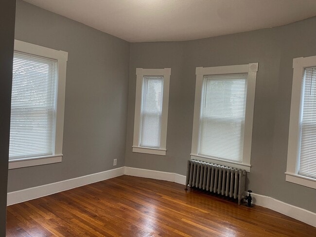 Photo - 46 Lane St Unit 1