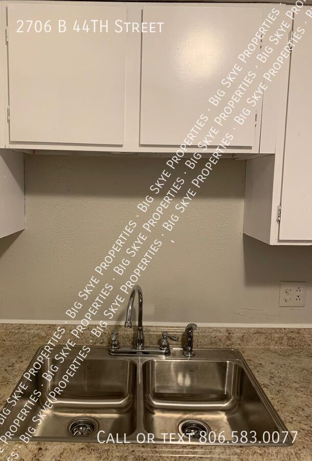 Photo - 2706 44th St