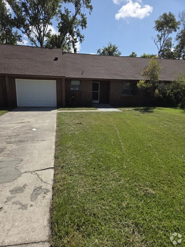Building Photo - 2 bedroom in Middleburg FL 32068 Rental