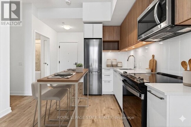 Photo - 500 Plains Rd E Unit 207